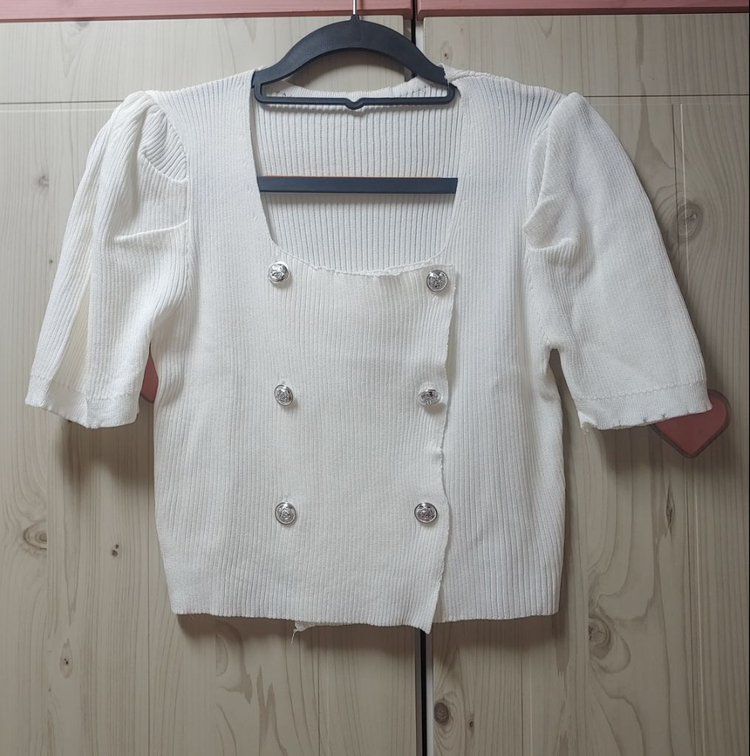 새상품)브랜드2ME)스커트+가디건니트+매너단추 이미지