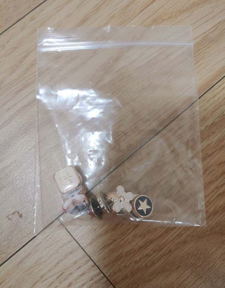 새상품)브랜드2ME)스커트+가디건니트+매너단추 이미지