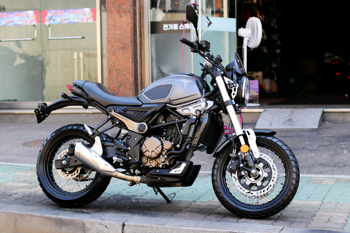 보그 300acx 2022년식 ABS모델 무상보증OK 신차급매물 오토바이 1인신조 판매합니다--4