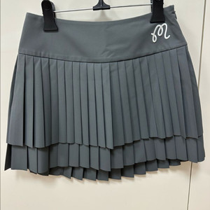 (새상품) 말본 골프 플리츠 스커트 회색 55