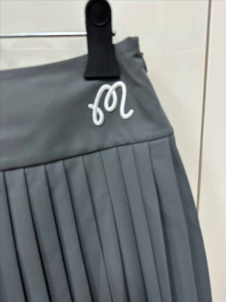 (새상품) 말본 골프 플리츠 스커트 회색 55--2