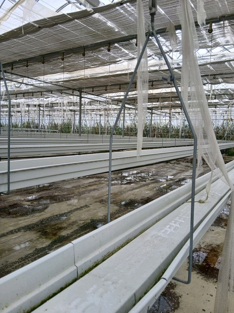 홈통커터 재배상자받침대 철제품 길이4미터정도 이미지