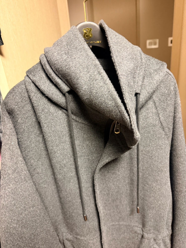 코스모폴리탄줄라이 슈프림코트55만착불(새상품컨디션)--7