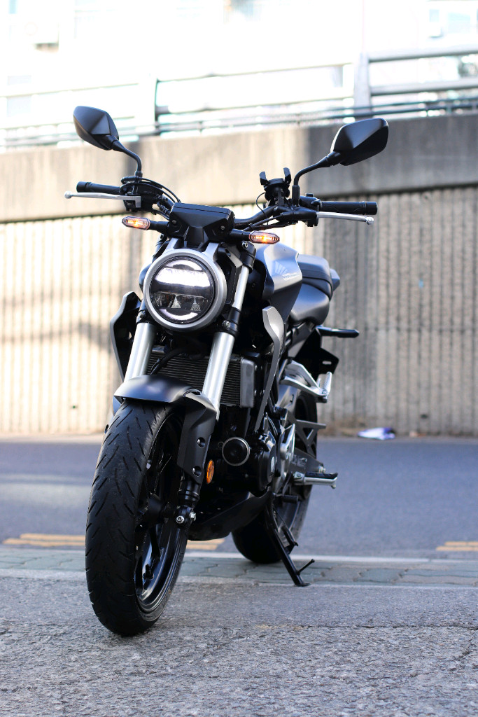 cb300r 혼다 2018년식 10668KM 아크라구변 오토바이 판매합니다--2