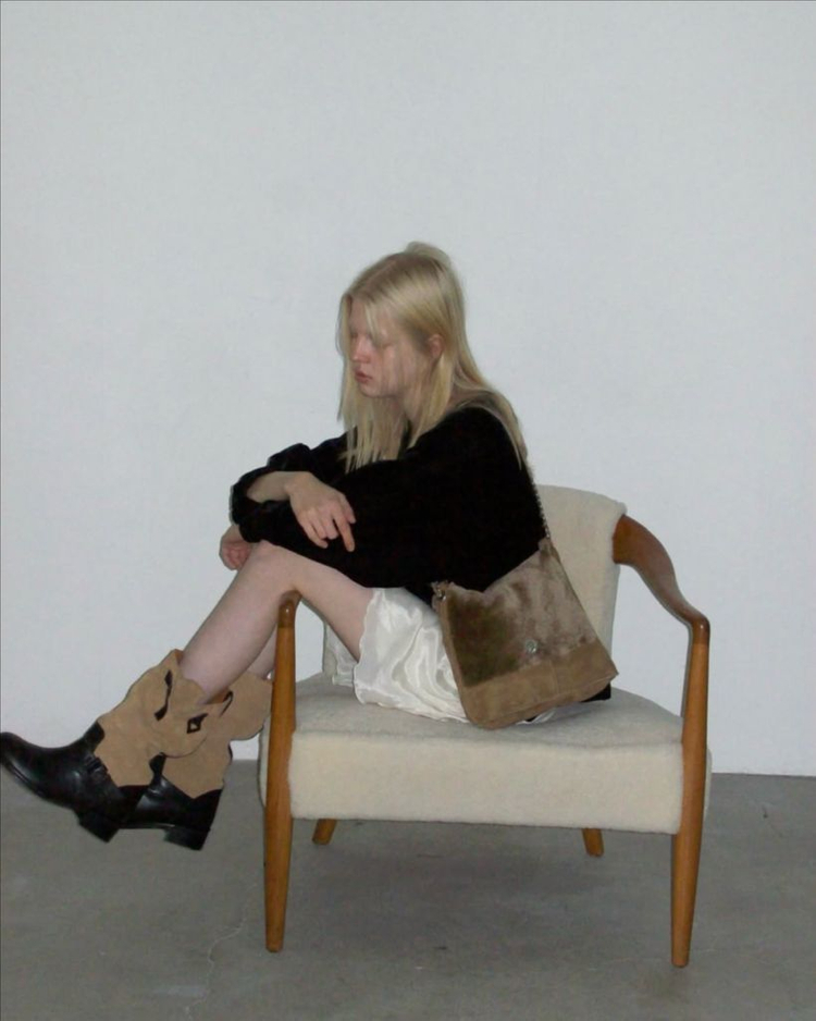 (미개봉) 미닛뮤트 페블 체인백 무스탕 베이지 프레클 파르벵 그로브 시눈 스무드무드--4