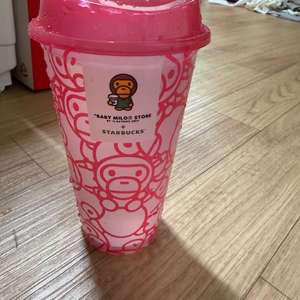 스타벅스 베이프 베이비 마일로 리유저블컵 핑크 473ml