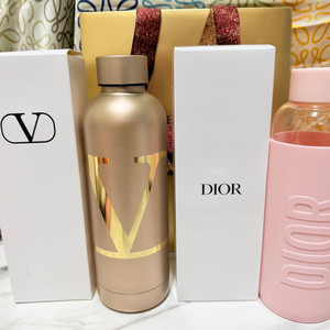 디올 유리 워터보틀 & 발렌티노 골드 텀블러 새상품