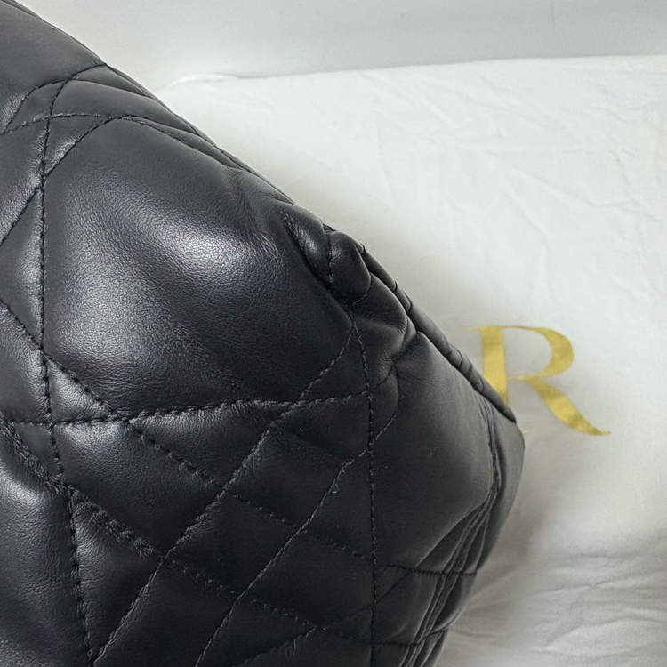 디올 뚜주흐백 블랙 라지 국내매장구매 팝니다.--7