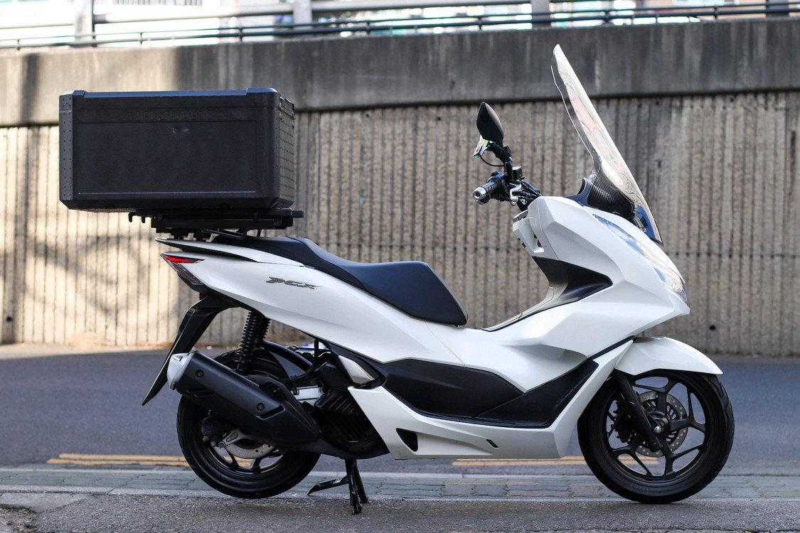 pcx125 혼다 2022년식 ABS모델 오토바이 판매합니다--3