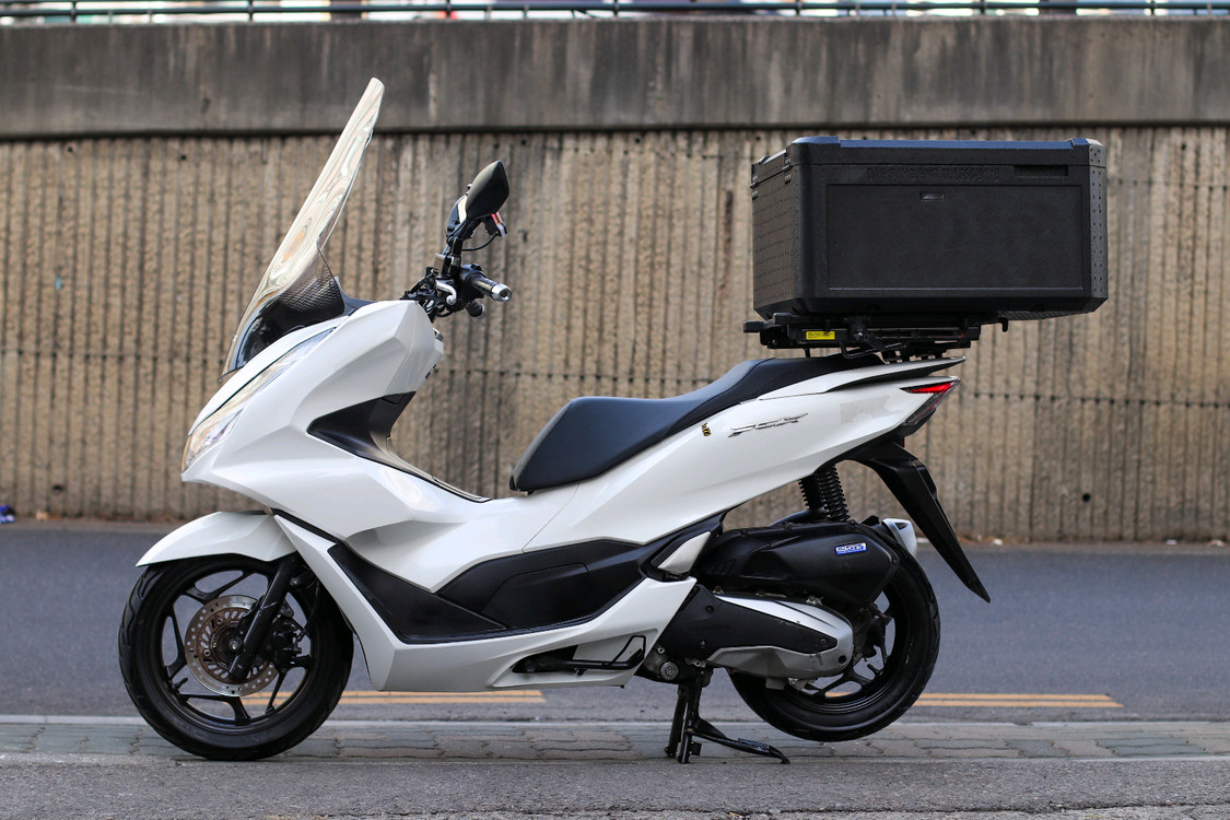 pcx125 혼다 2022년식 ABS모델 오토바이 판매합니다--4