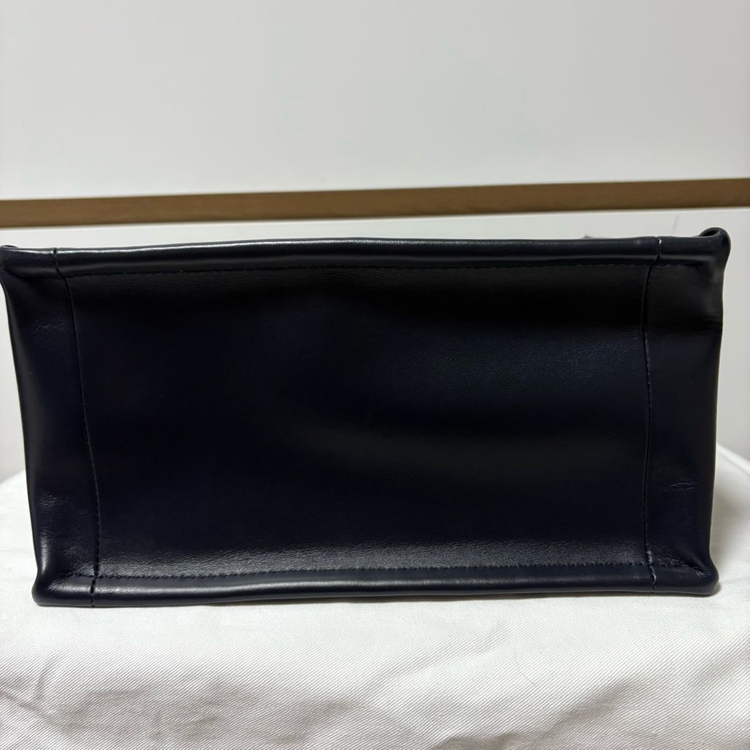 디올 신상 북토트백 오블리크 레더 스트랩버전 풀구성 팝니다.--5