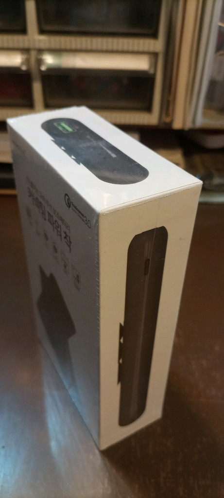 미개봉) 새상품) 대용량 고속 무선 보조배터리 Wireless Power Bank--3