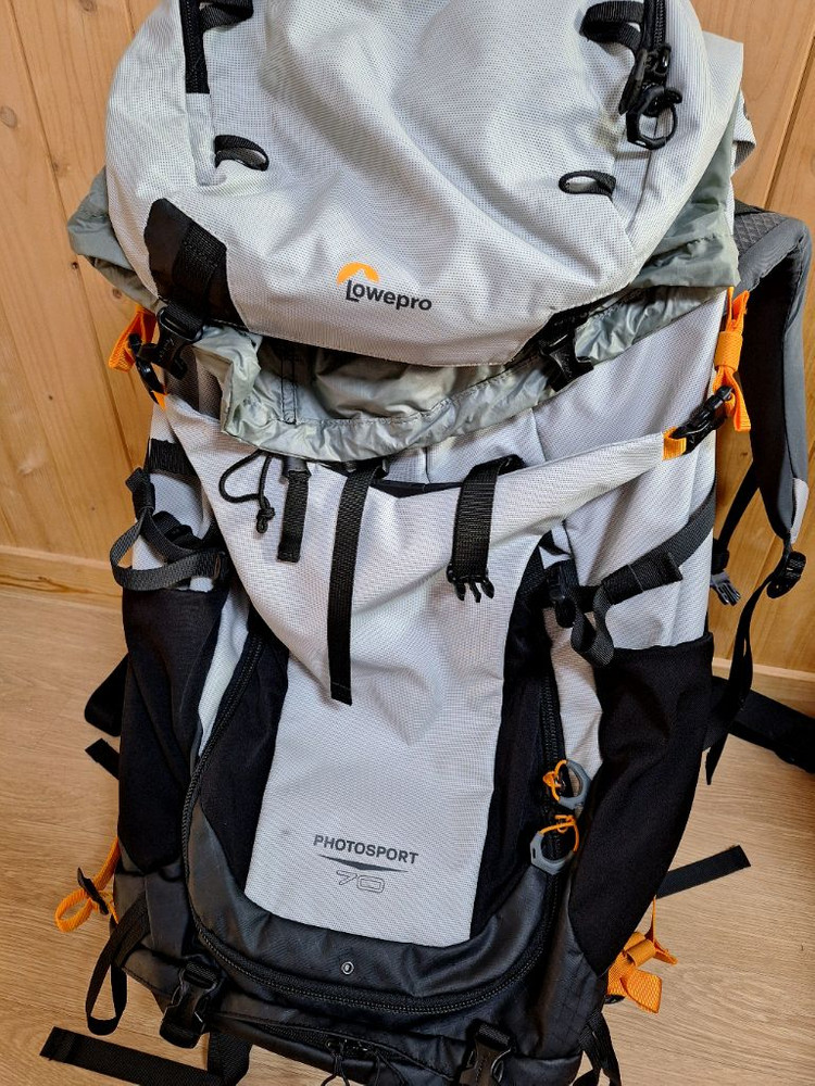 로우프로 프로스포츠 프로 70L S-M 사이즈, 로우프로 기어업 케이스 라지 일괄 택포 285000 팝니다.--0