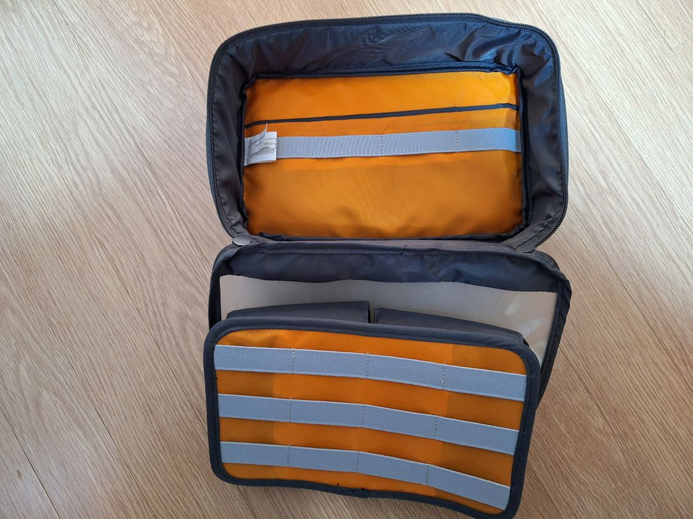 로우프로 프로스포츠 프로 70L S-M 사이즈, 로우프로 기어업 케이스 라지 일괄 택포 285000 팝니다.--5