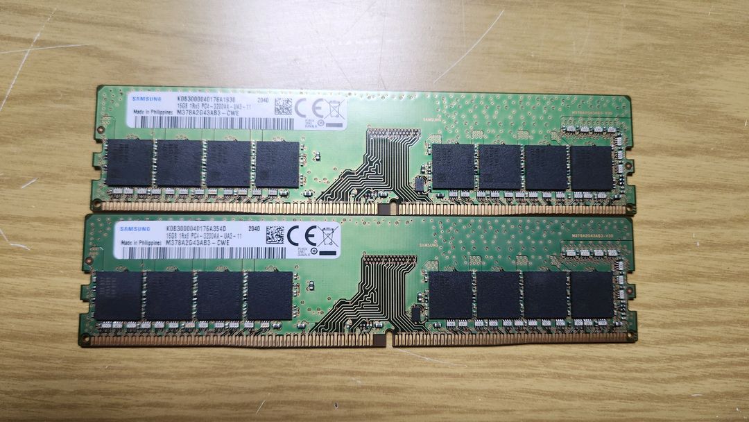 삼성 DDR4 PC3200 16G 4개 일괄판매합니다--2