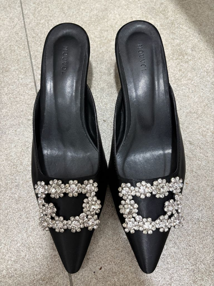 여성구두 이미지