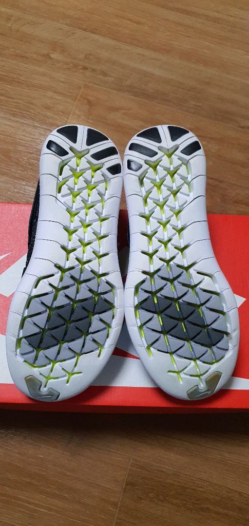 여.235 +) 나이키 여성 러닝 운동화, 프리런모션 / 헬스 조깅 트레이닝--4