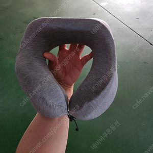 Airia living 여행용 쿨링 목베개 팝니다.