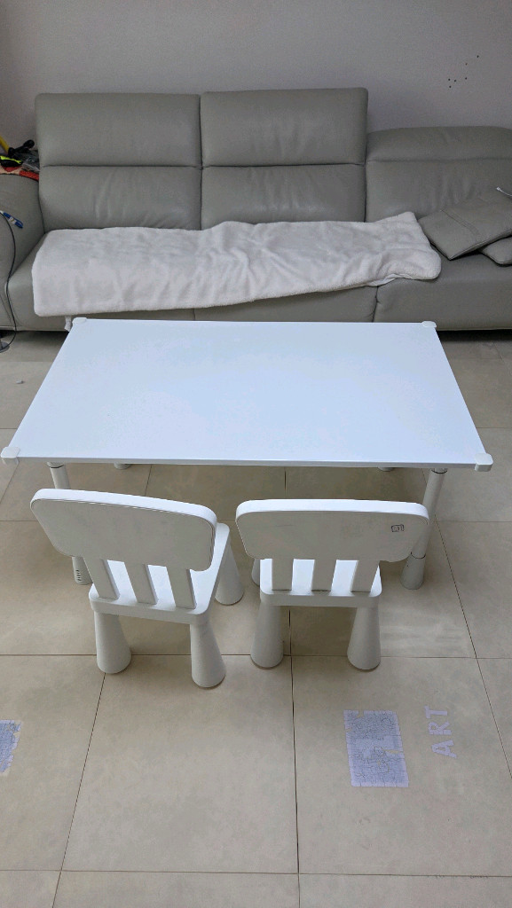 토끼네집 1160 책상 +이케아 유아의자2개--0