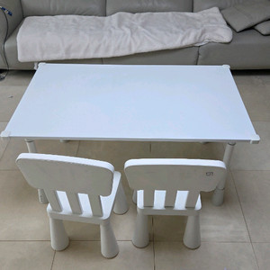 토끼네집 1160 책상 +이케아 유아의자2개