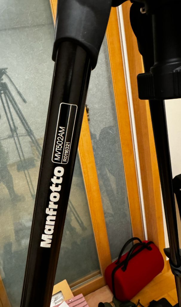 맨프로토 502am + 헤드 MVH500A 비디오 삼각대 판매합니다. 이미지