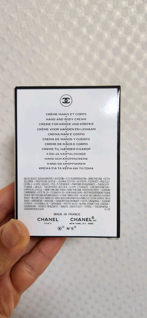 샤넬 N5 로 온 핸드크림 50ml 새상품--2