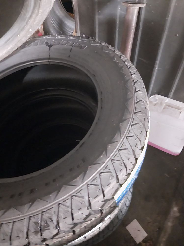 코란도스포츠 렉스턴스포츠 렉스턴2 슈퍼렉스턴 카이런 엑티언 255-60-18 AT 타이어 새거 4개 이미지