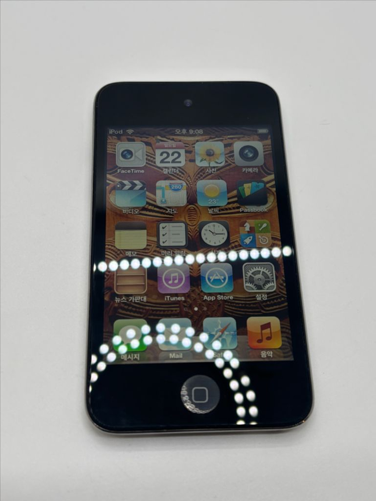 아이팟 터치 4세대 32G 블랙 (화면 불량 있음) 이미지