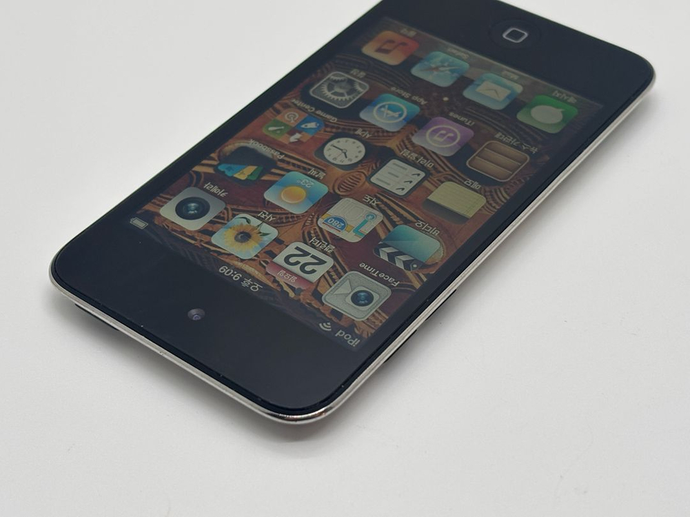 아이팟 터치 4세대 32G 블랙 (화면 불량 있음) 이미지