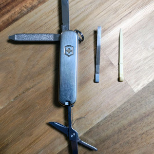 빅토리녹스 티파니&코 실버 이미지