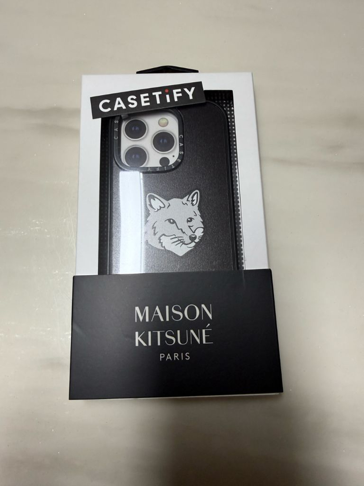 케이스티파이 x 메종 키츠네 아이폰 블랙 맥세이프 임팩트 케이스 매트 블랙 아이폰 16 프로 이미지