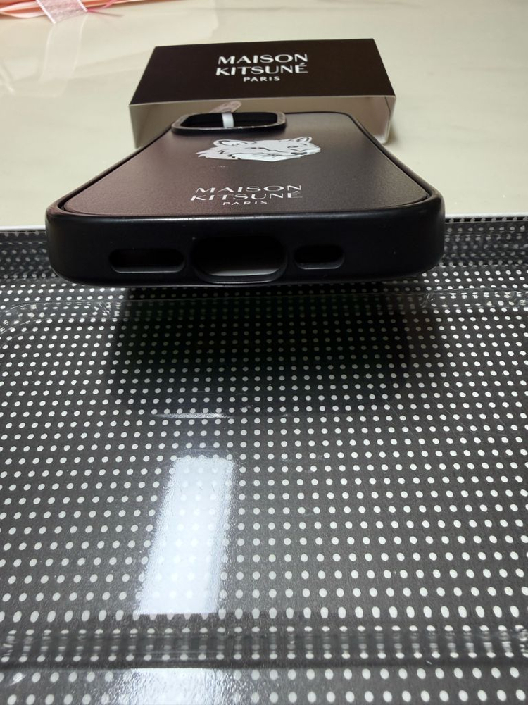 케이스티파이 x 메종 키츠네 아이폰 블랙 맥세이프 임팩트 케이스 매트 블랙 아이폰 16 프로 이미지