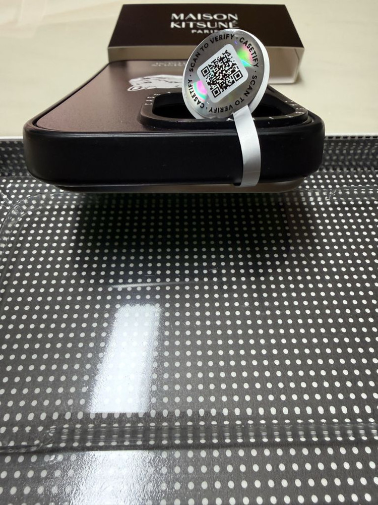 케이스티파이 x 메종 키츠네 아이폰 블랙 맥세이프 임팩트 케이스 매트 블랙 아이폰 16 프로 이미지