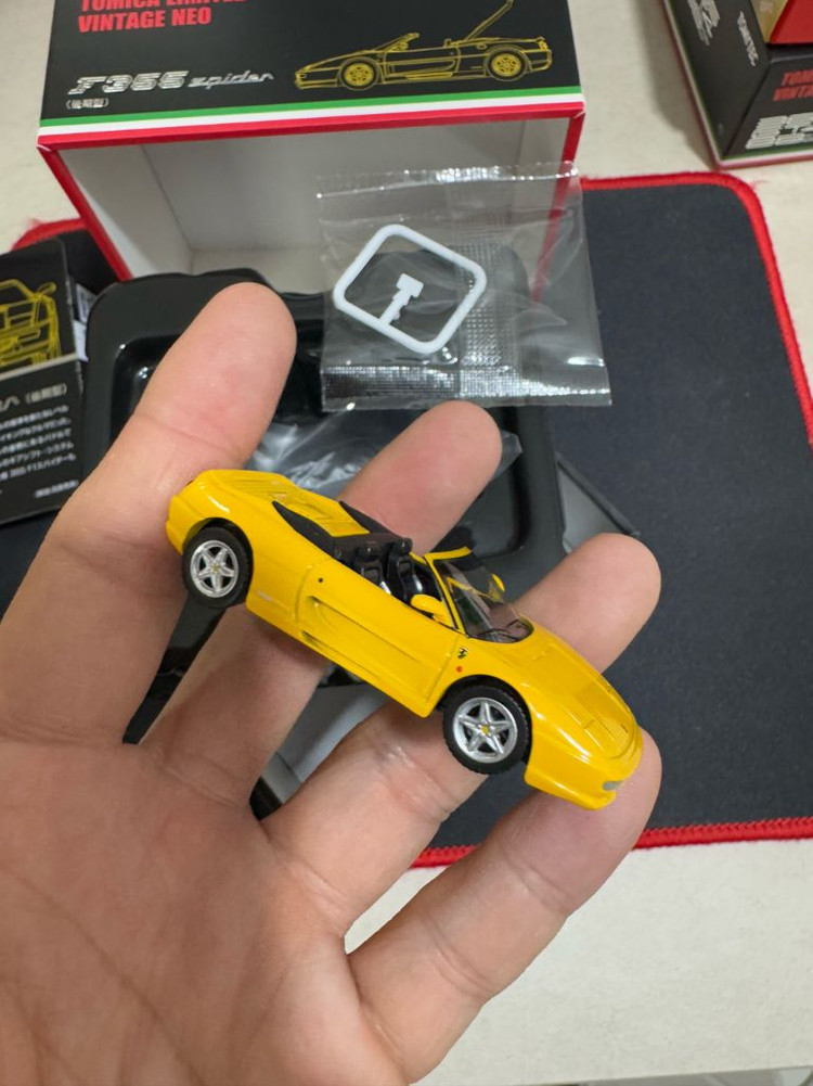 토미카 리미티드 빈티지 네오 페라리 F355 스파이더 옐로우 토리빈--6
