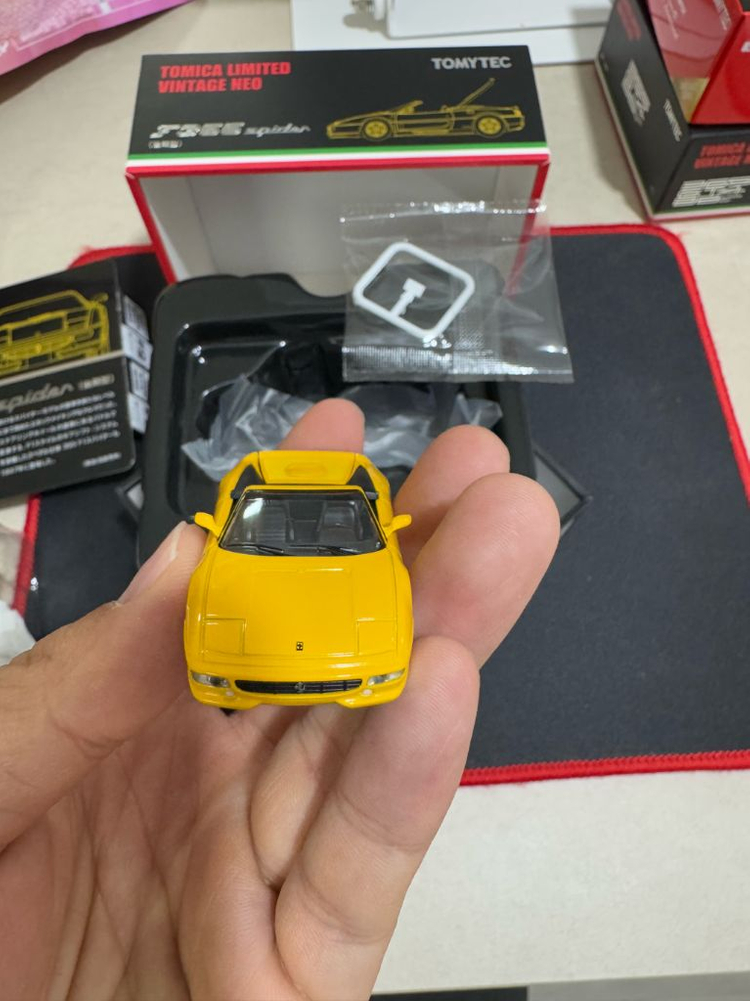 토미카 리미티드 빈티지 네오 페라리 F355 스파이더 옐로우 토리빈--8