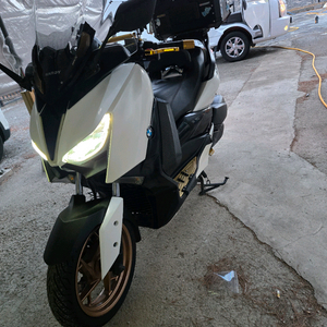 22년식 XMAX300 빅스쿠터 팝니다