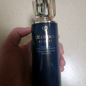 미개봉 새상품>끌레드뽀 보떼 인텐시브 포티파잉 에멀젼(나이트)