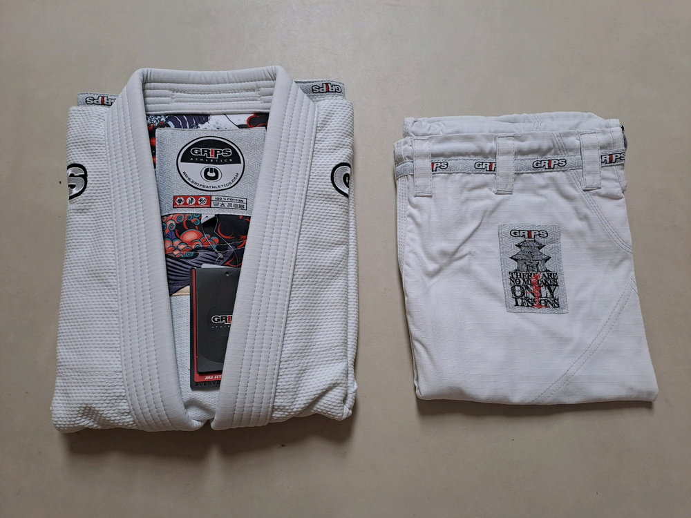 새상품) 그립스 시크릿 웨폰 2.0 화이트 주짓수 도복--7