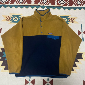 파타고니아 신칠라 투톤 컬러 스냅티 XL