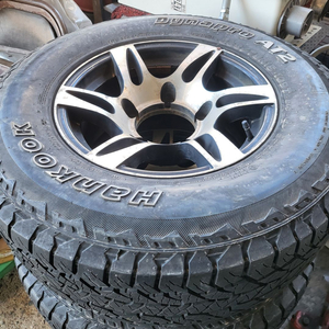 1톤4륜트럭 휠타이어