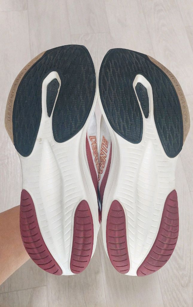 데상트 델타프로 엘리트 카본 러닝화 운동화 260mm 이미지