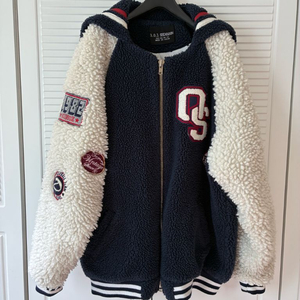 세일러 뽀글이 점퍼