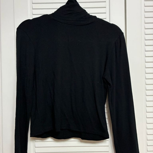 FOREVER21 블랙 터틀넥 크롭탑
