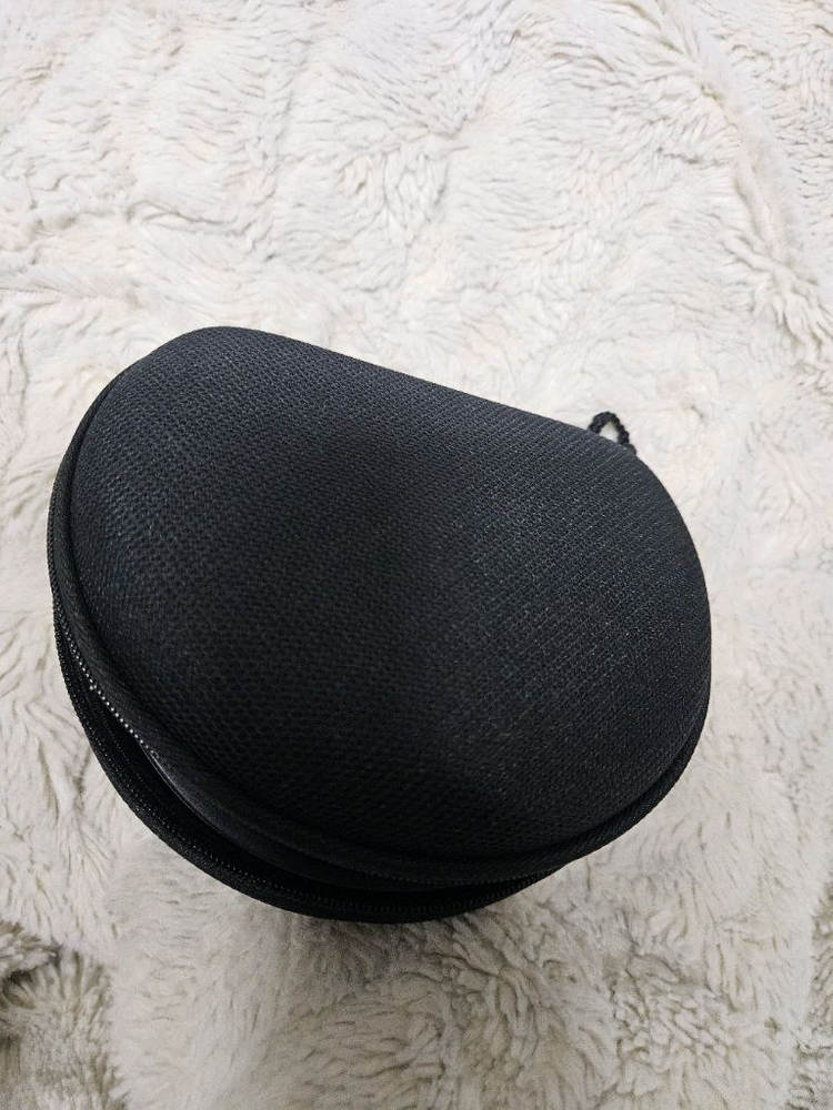 BMW 블랙 헤드폰 미개봉--1