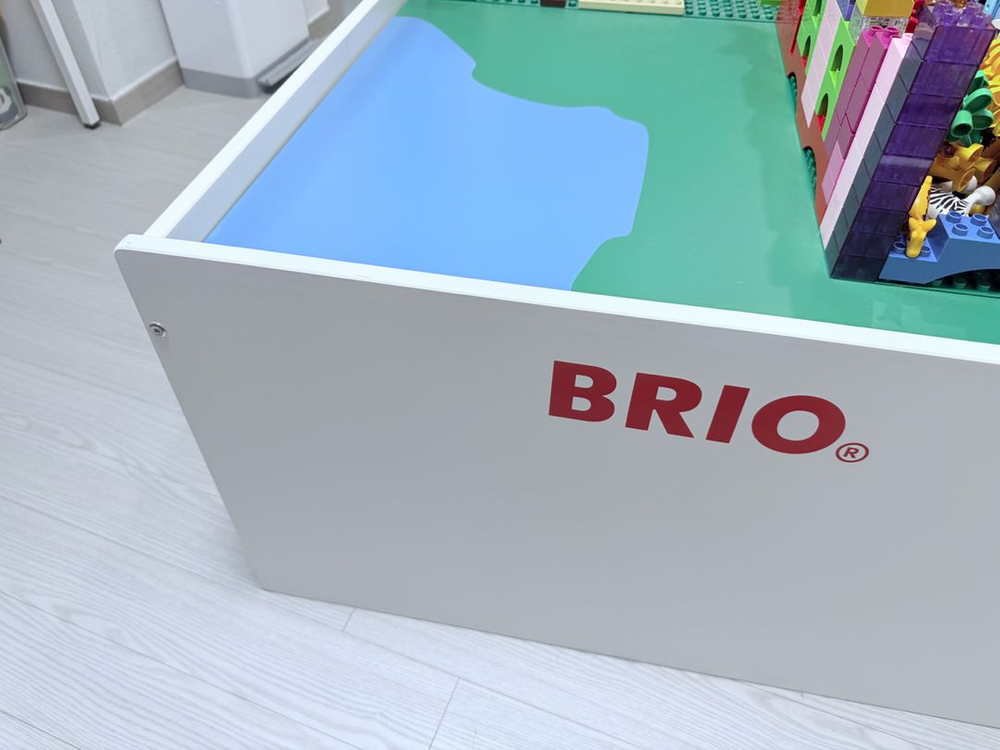 [상태좋음] 브리오 플레이 테이블 + 화물기차 디럭스셋트 33097 (+충전기차 덤)--2