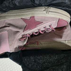 골든구스 브이스타 핑크 하이타 36 사이즈 (새상품)