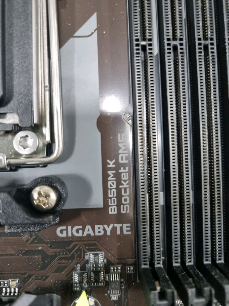 기가바이트 B650M K (내용필 부품용)--3