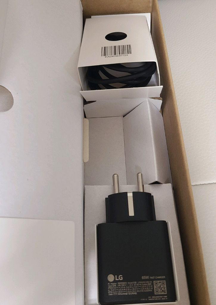 LG 그램 Pro 2026 16Z90U-KU7BK 에어로미늄 새제품 판매--4