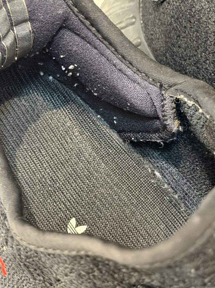 아디다스 이지 부스트 350 V2 블랙 레드 260--1