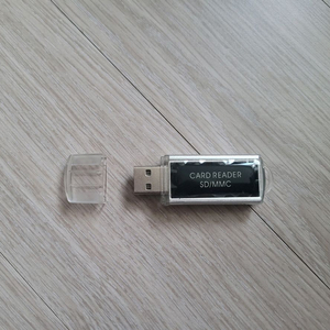 USB 타입 SD 카드 리더기
